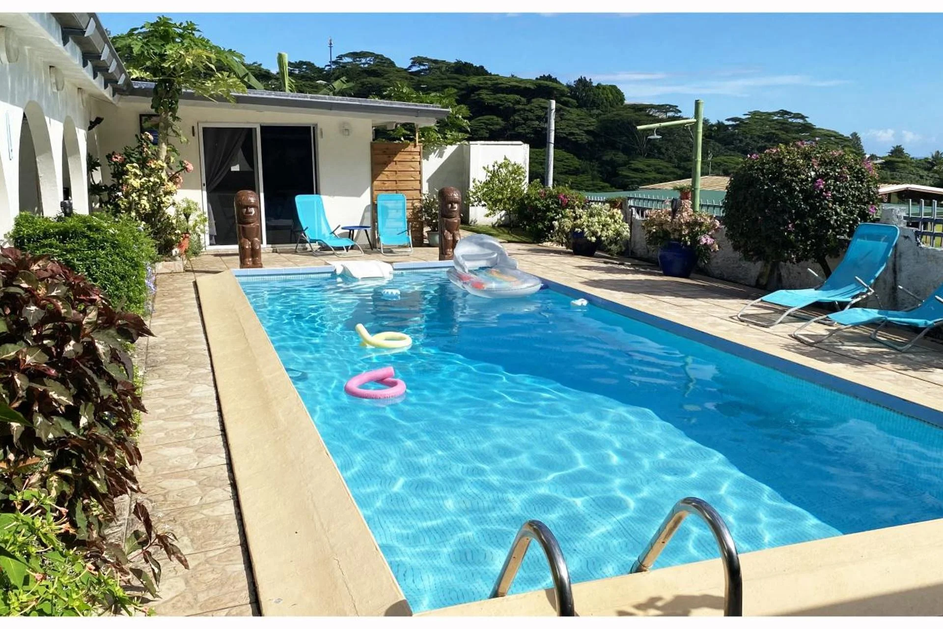 Mahina's Lodge